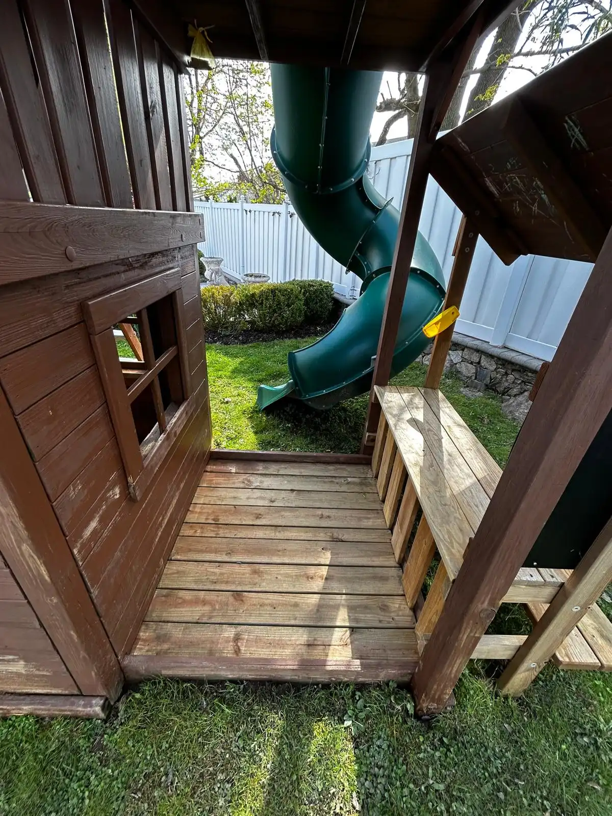 After — cleaning and painting project in Connecticut by Marcelo and Son