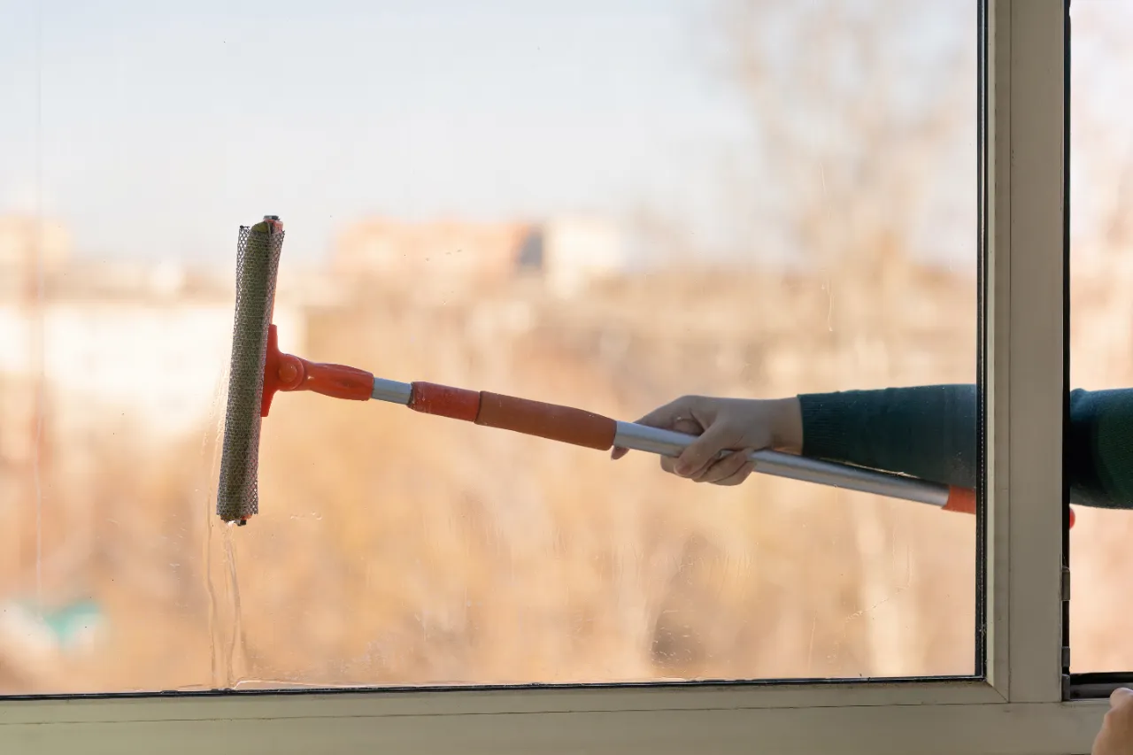 window cleaning in Connecticut - home or storefront project